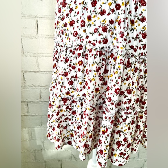 Hollister Red & White Spaghetti Strap Smocked-Top Floral Mini Sundress, Size XS - Picture 7 of 12